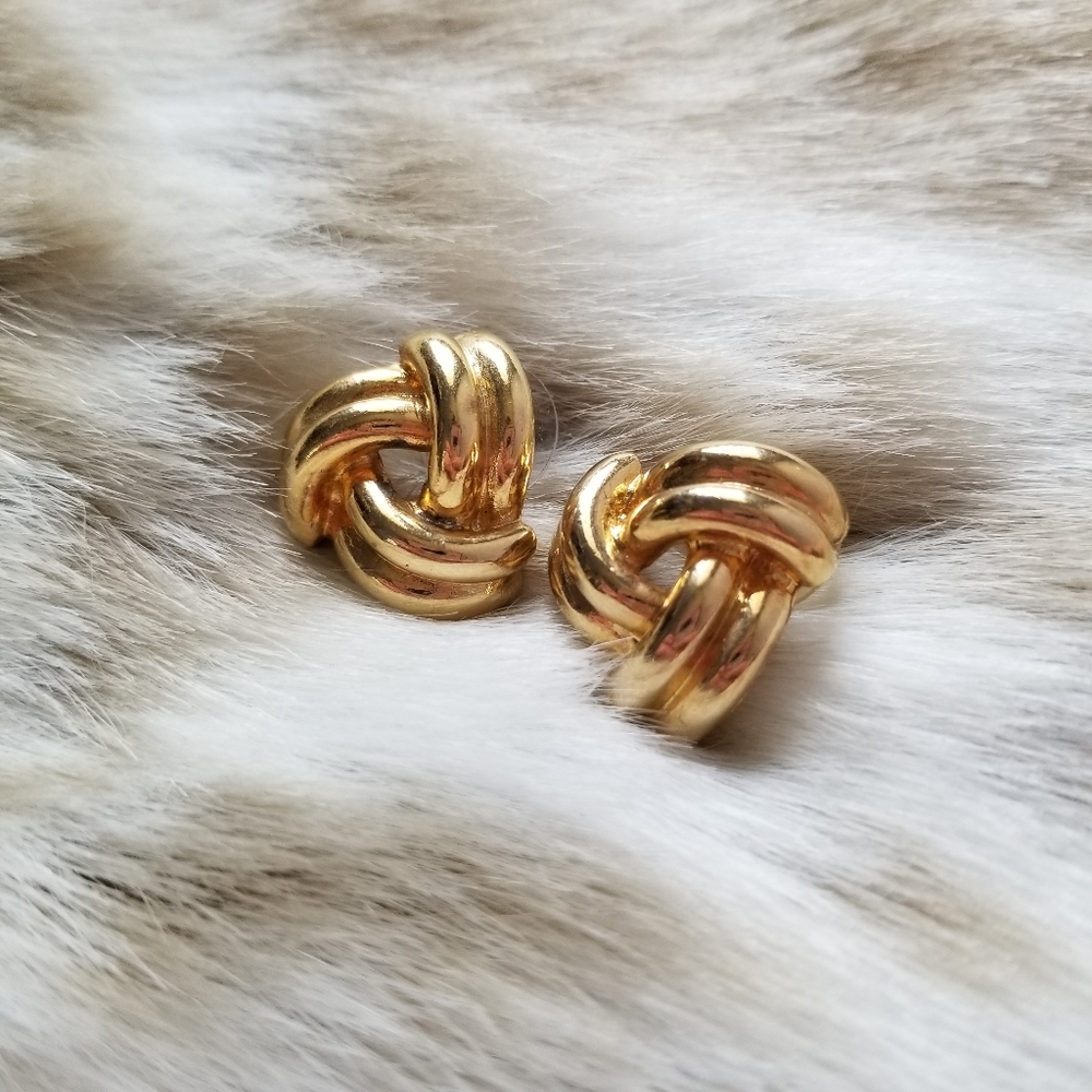 Vintage Goldtone Knot Post Earrings